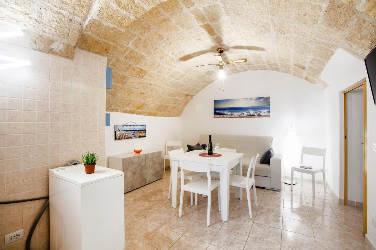 Monopoli Heartbeat - Apartment 200M From Sea エクステリア 写真